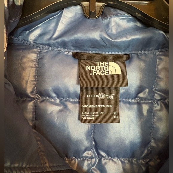 The North Face Thermoball Eco Vest - Womens, NWT - Picture 5 of 5